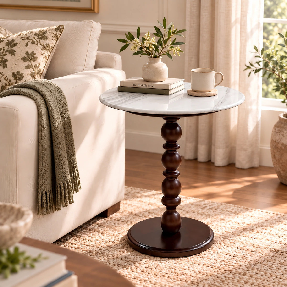 White Natural Marble & Solid Oak Round Side Table Marmor