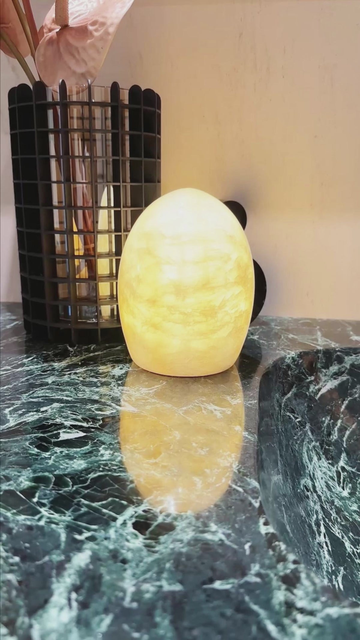 Easter Egg Marble Lamp – Touch Control and Cordless Lighting